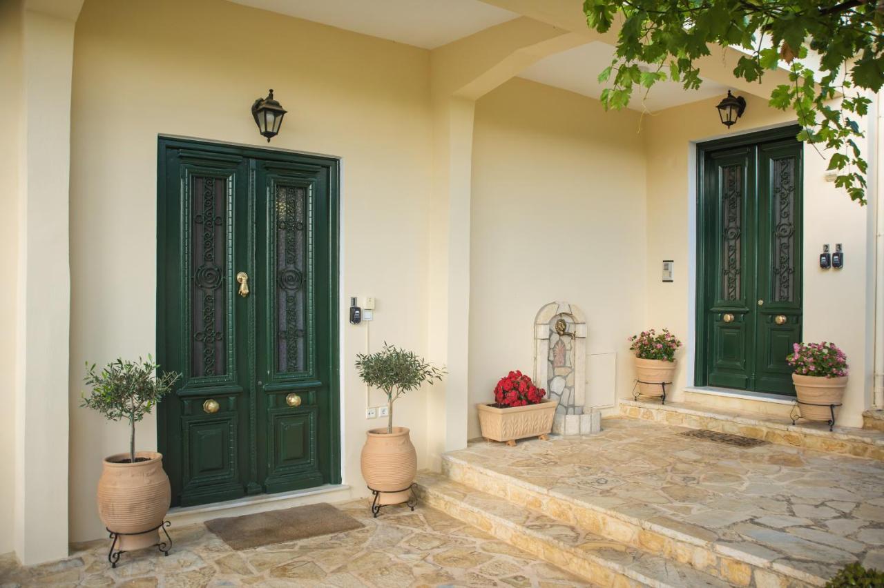 Elia Apartments Chrisso Delphi Buitenkant foto