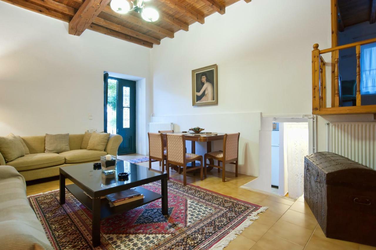 Elia Apartments Chrisso Delphi Buitenkant foto