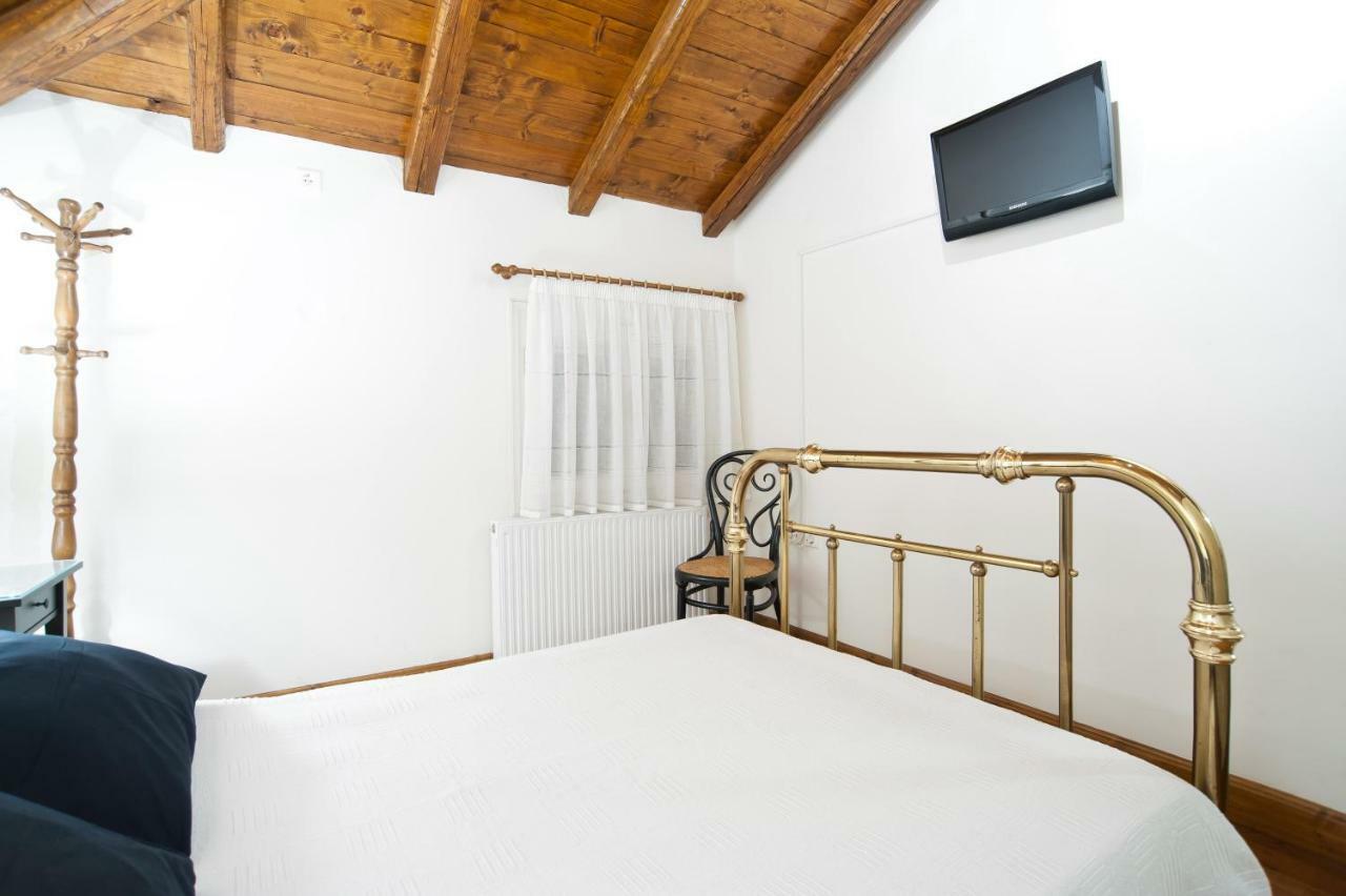 Elia Apartments Chrisso Delphi Buitenkant foto